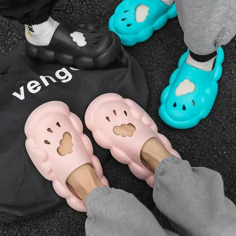 洞洞鞋女夏季网红外穿时尚镂空踩屎感厚底防滑情侣包头沙滩凉拖鞋商品大图