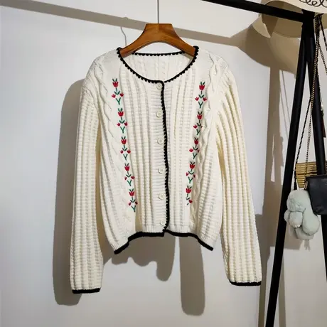 温柔风针织开衫女秋冬新款韩版宽松圆领百搭甜美刺绣花朵毛衣外套商品大图