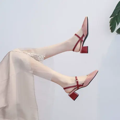 夏季包头凉鞋女仙女风2023年新款中跟粗跟尖头红色一字扣带高跟鞋商品大图