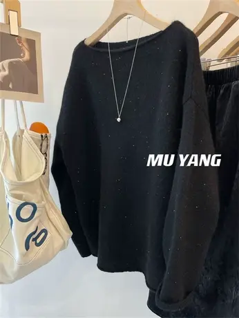 低调微闪美 ~ 浣熊绒黑色毛衣女贝壳扣慵懒亲肤茸茸百搭冬季上衣图片