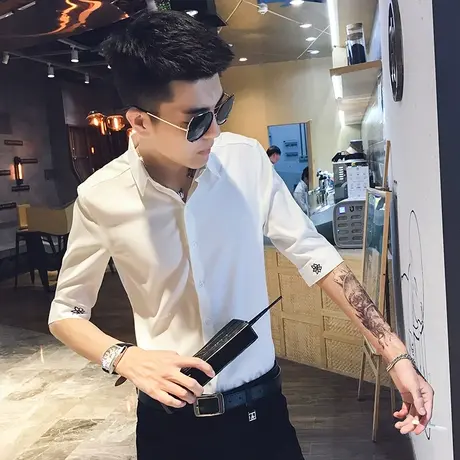 2023夏季新款潮男短袖衬衫纯色刺绣韩版中袖发型师时尚修身衬衣商品大图