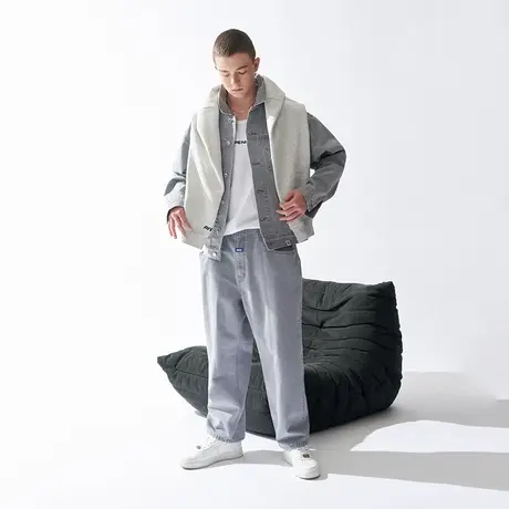 Aape旗舰店男装秋冬猿颜徽章字母刺绣小章宽松版牛仔长裤6910XAJ商品大图