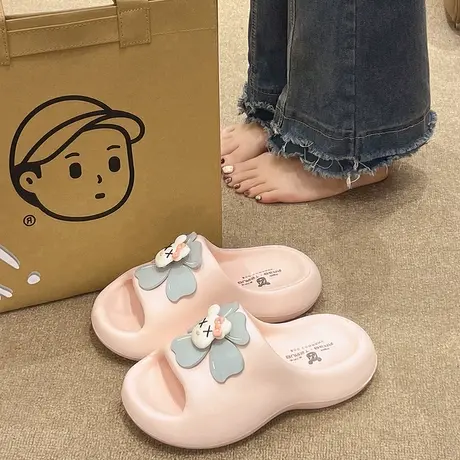 可爱花朵踩屎感拖鞋女款夏季网红超火外穿厚底防滑室内居家凉拖鞋图片