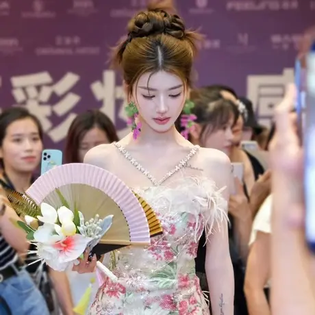 晚礼服裙女高级感宴会高端气质主持人轻奢订婚连衣裙法式超仙森系图片