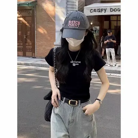 辣妹夏日多巴胺穿搭短款上衣设计感小众t恤女短袖正肩黑色洋气ins商品大图