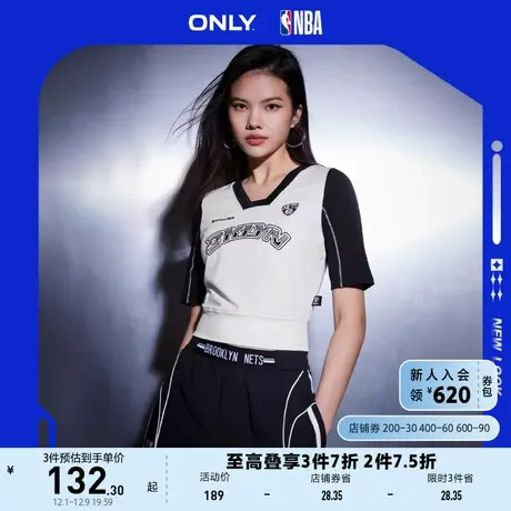ONLY奥莱2023夏季新款NBA联名款印花字母拼色短款T恤女商品大图