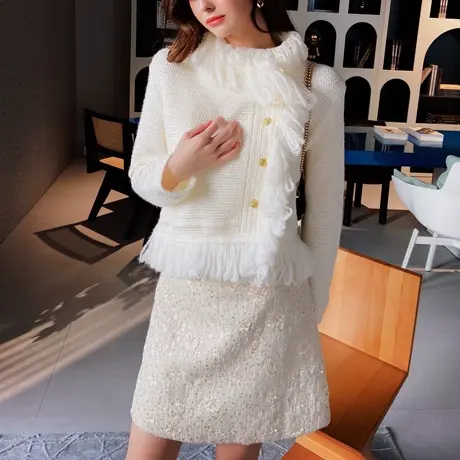 【直播】粉红大布娃娃小香风流苏重工针织开衫商品大图