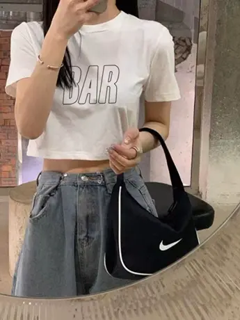 小众辣妹风圆领宽松短袖t恤女夏纯欲显瘦设计感别致短款正肩上衣图片