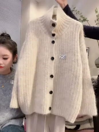 宽松慵懒风高龄毛衣女秋冬新款韩版气质百搭纯色长袖针织开衫外套图片