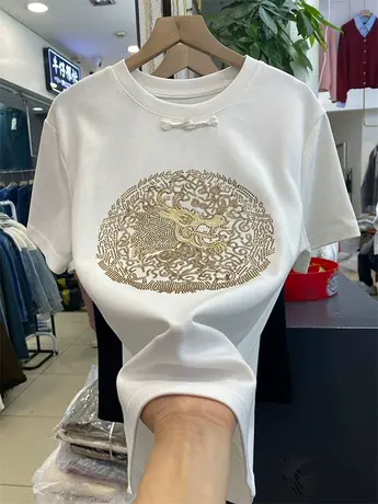 设计感龙年亮片烫钻盘扣短袖T恤女春装新款洋气别致气质打底上衣商品大图
