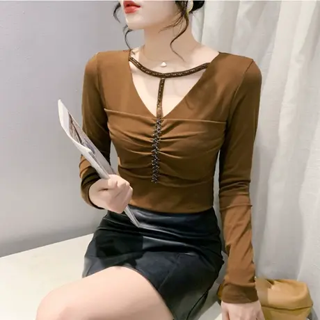 春装2024新款T恤女性感别致镂空钉珠长袖气质内塔上衣修身打底衫商品大图