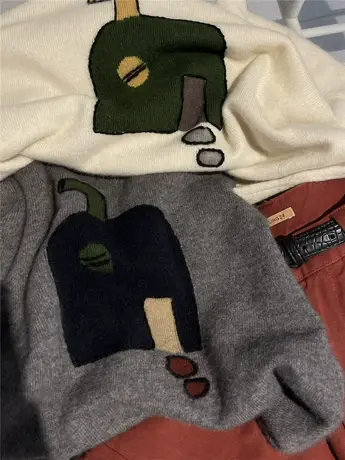 趣味卡通房子提花浣熊绒毛衣女2023秋款圆领宽松显瘦慵懒风上衣图片