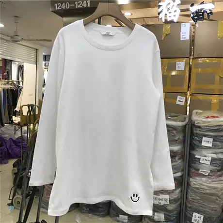 加绒加厚白色长袖t恤女2021秋冬新款宽松刺绣笑脸内搭打底衫上衣图片