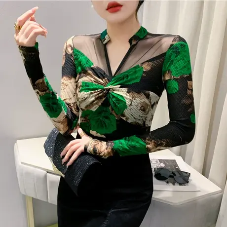 欧货扭结性感V领打底衫女长袖网纱拼接镂空时尚气质上衣修身T恤春商品大图