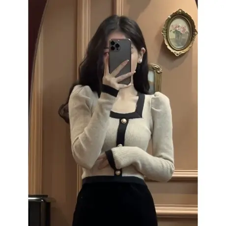 方领针织长袖t恤女秋冬内搭打底毛衣设计感小众独特别致短款上衣图片