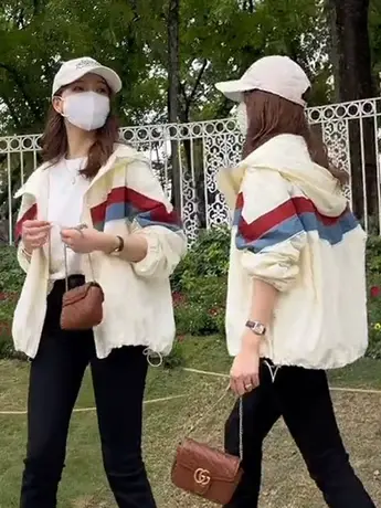 连帽冲锋衣外套女2023春季新款欧货短款运动风撞色夹克美式棒球服图片