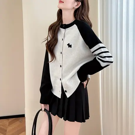 唐狮秋冬季休闲运动风撞色插肩袖设计圆领开衫简约风设计感红色TD图片