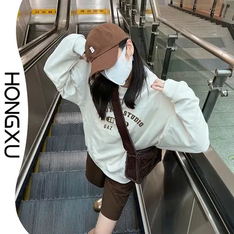 红续日系原宿风浅色卫衣2023新款简约字母印花圆领上衣加绒保暖图片