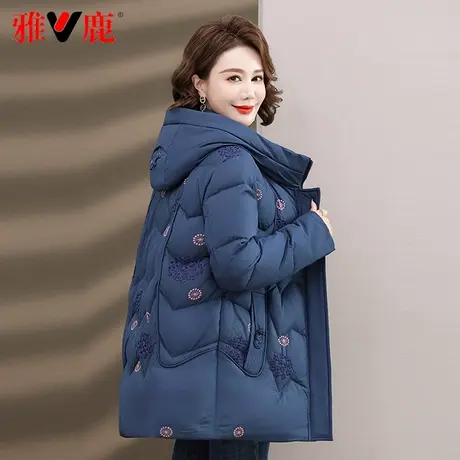 雅鹿官方2023新款中老年羽绒服女士中长款连帽保暖洋气大码妈妈装图片