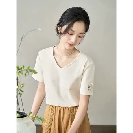 【商场同款】茵曼宽松短袖T恤2023夏季女装新款简约V领正肩薄上衣图片