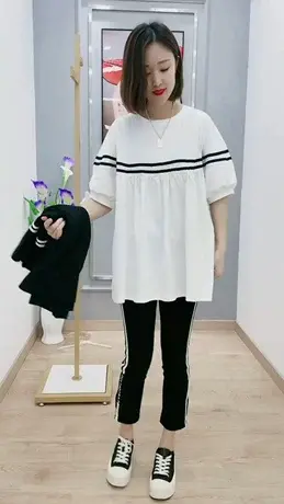 2023夏季新款女t恤上衣宽松纯色条纹套头时尚遮肉显瘦百搭半袖潮图片