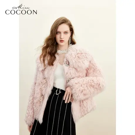 missCOCOON千金玛德琳2023冬装新款女大翻领设计爱心扣羊毛皮草女商品大图