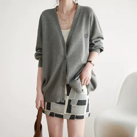 2022秋季新款v领针织开衫女宽松韩系设计感小众毛衣外套女图片