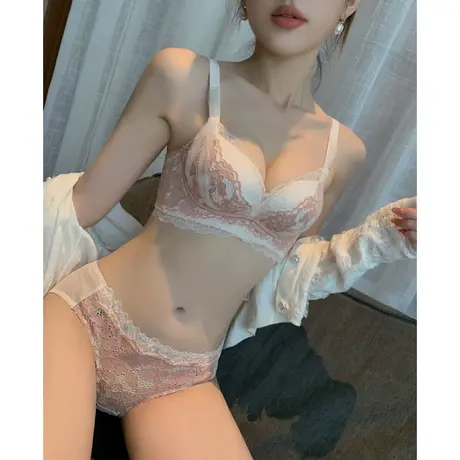 小胸聚拢内衣女无钢圈法式蕾丝胸罩调整型上托收副乳性感文胸套装图片