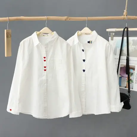 长袖爱心刺绣领白色衬衣2023年春装新款学生打底上衣宽松叠穿衬衫图片