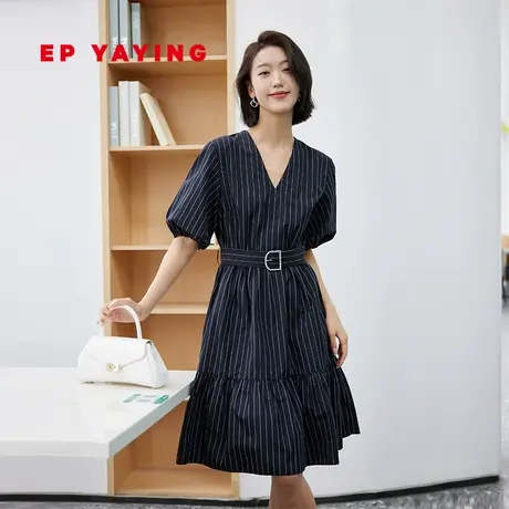 EP雅莹女装 赫本风法式小黑裙 长绒棉泡泡袖连衣裙 商场同款4664图片