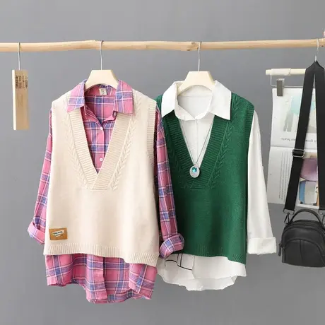 韩范纯色针织毛衣马甲背心女秋装2024新款叠穿V领马夹宽松毛坎肩图片