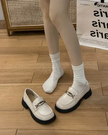 乐福鞋女2023年春季新款单鞋设计感小众厚底米色英伦风小皮鞋子秋商品大图