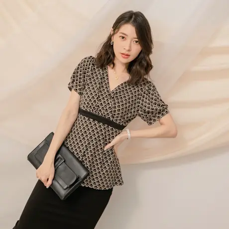 桔熊夏季优雅通勤V领高腰拼接雪纺印花a字短袖上衣女大码AB17082商品大图