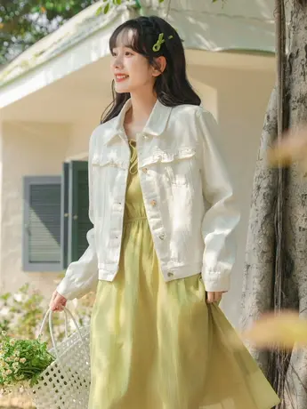 小香风木耳边白色牛仔外套女显瘦秋装设计感小众气质短款夹克上衣图片