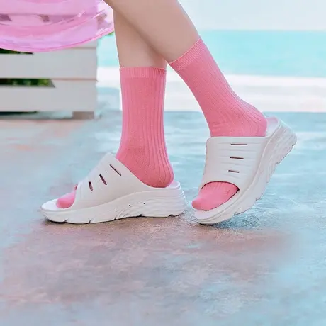Skechers斯凯奇夏季女鞋max纯色百搭外穿沙滩鞋厚底拖鞋111333图片