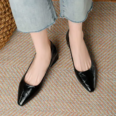 Safiya/索菲娅单鞋女2023新款粗跟羊皮尖头浅口通勤乐福鞋单鞋女商品大图