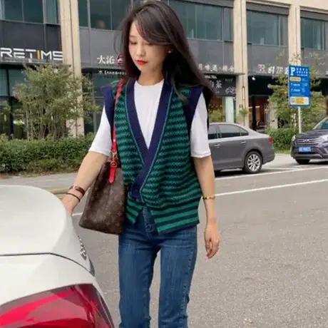 韩国无袖针织背心女复古不规则宽松开衫毛衣秋外穿洋气马甲ins潮商品大图