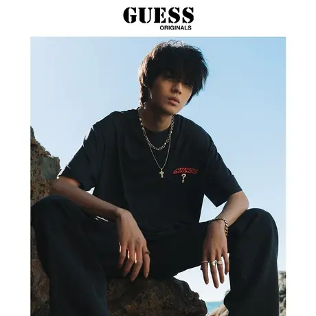 GUESS Originals x 88rising胶囊系列男短袖T恤-M3PI82K2Q40图片