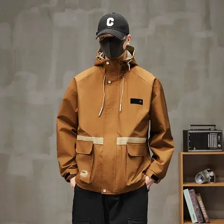 春秋款男生户外机能防风连帽登山冲锋衣秋季男装长袖夹克外套上衣图片