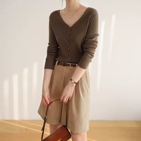 嘉茱莉2023年秋季新款V领针织衫女毛衣设计感修身长袖上衣女显瘦商品大图