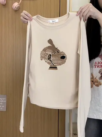 红续刺绣卡通小狗长袖T恤女甜妹小个子显瘦收腰内搭上衣秋冬新款图片