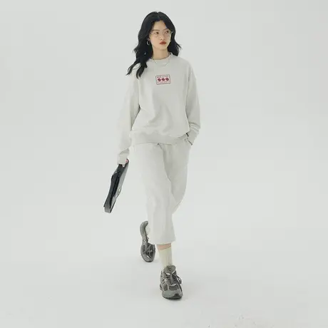 omont蛋挞家 灰色圆领卫衣女2023新款春秋款宽松休闲长袖套头卫衣图片