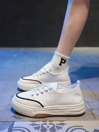 2023秋季新款小白鞋女百搭休闲运动板鞋厚底松糕鞋子洋气爆款女鞋图片