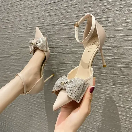 包头凉鞋2023年夏季新款法式水钻蝴蝶结中空一字带尖头细跟高跟鞋图片