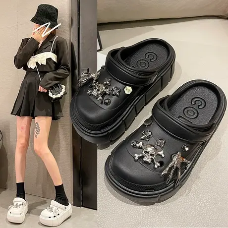 洞洞鞋女夏季时尚骷髅头松糕厚底高跟防滑两穿沙滩外穿包头凉拖鞋商品大图