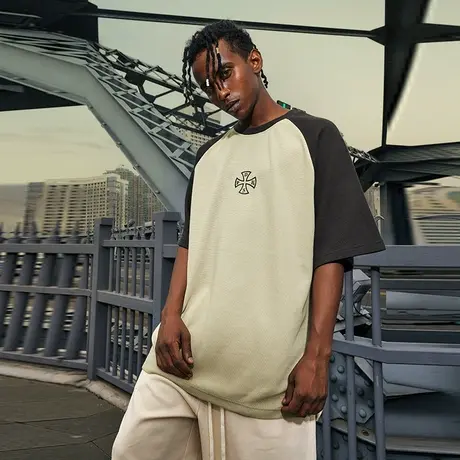 撞色拼接插肩华夫格短袖简约t恤男潮牌宽松潮流半袖夏季半截袖潮商品大图