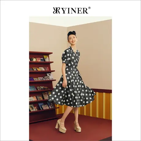 [1996系列]YINER音儿女装2023夏季复古翻领桑蚕丝收腰波点连衣裙图片