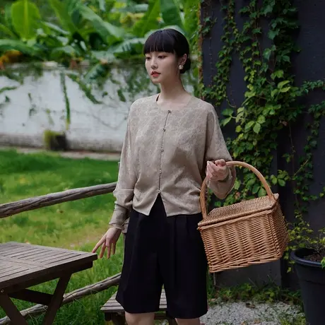 设计感长袖衬衫女士2023新中式人丝提花上衣圆领别致显瘦夏季小衫商品大图