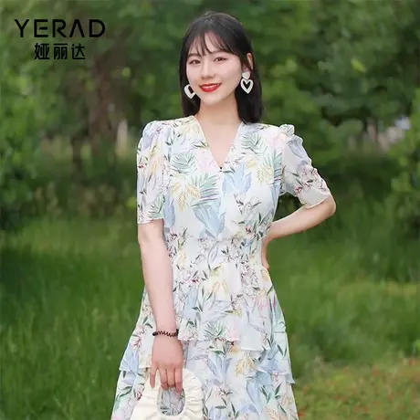 娅丽达商场同款设计感小众V领连衣裙女春夏款时尚百褶碎花裙图片