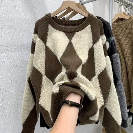 2022新款爆款慵懒风圆领菱形格毛衣女秋冬宽松针织衫套头打底上衣商品大图